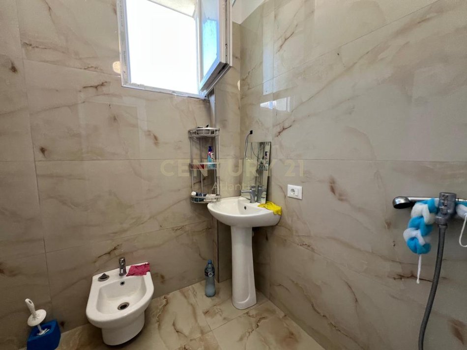 Durres, shitet apartament 1+1 Kati 1, 62 m² 80.000 € (Spitali Lagjia nr.8)