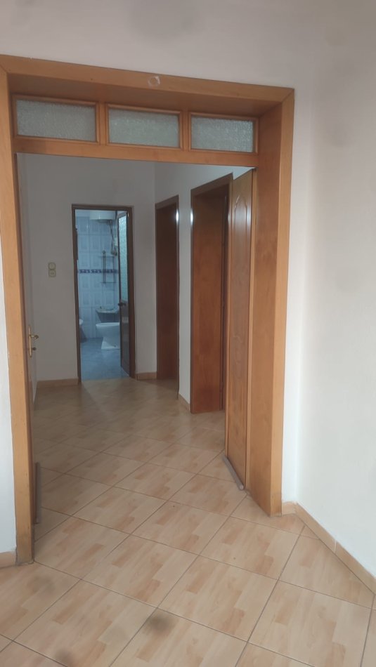 Tirane, jepet me qera apartament 2+1 Kati 3, 100 m² 300 € (Don Bosko)