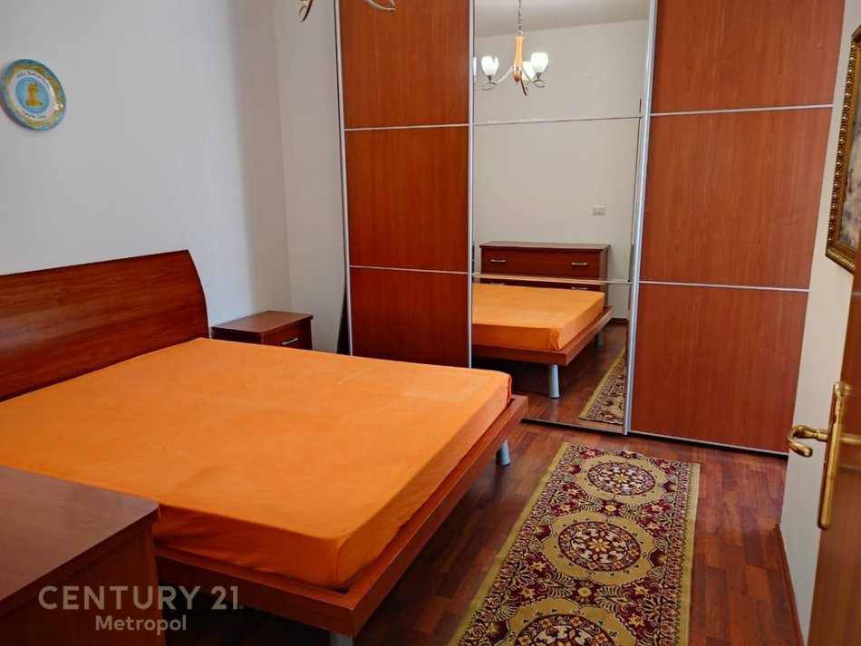 Tirane, jepet me qera apartament 2+1 Kati 9, 83 m² 600 € 