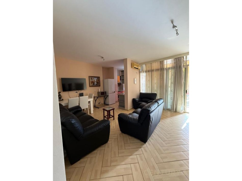 Tirane, jepet me qera apartament 2+1 Kati 6, 75 m² 500 € (Rruga e Kavajes)