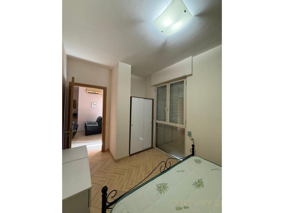 Tirane, jepet me qera apartament 2+1 Kati 6, 75 m² 500 € (Rruga e Kavajes)