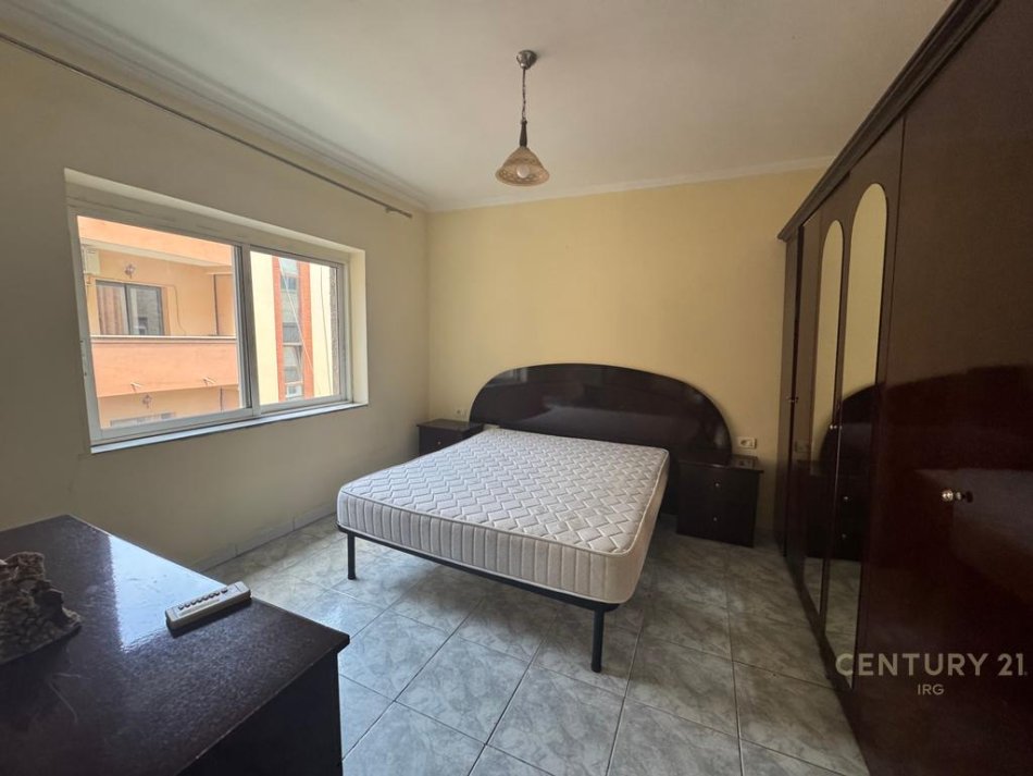 Tirane, shitet apartament 3+1 Kati 3, 95 m² 210.000 € 