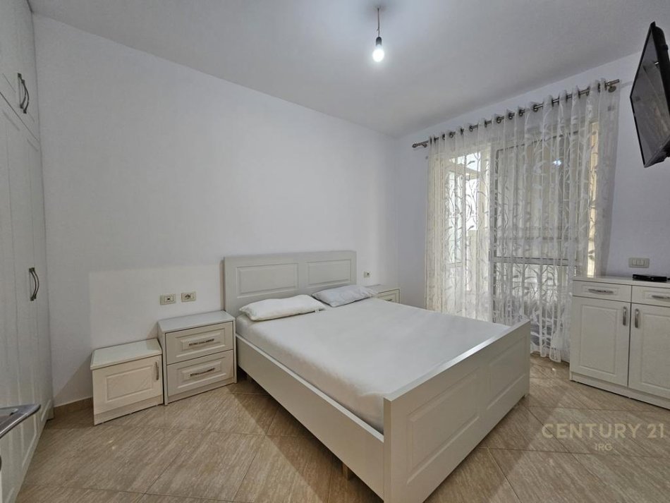 Tirane, shitet apartament 2+1+Ballkon Kati 8, 95 m² 140.000 € 