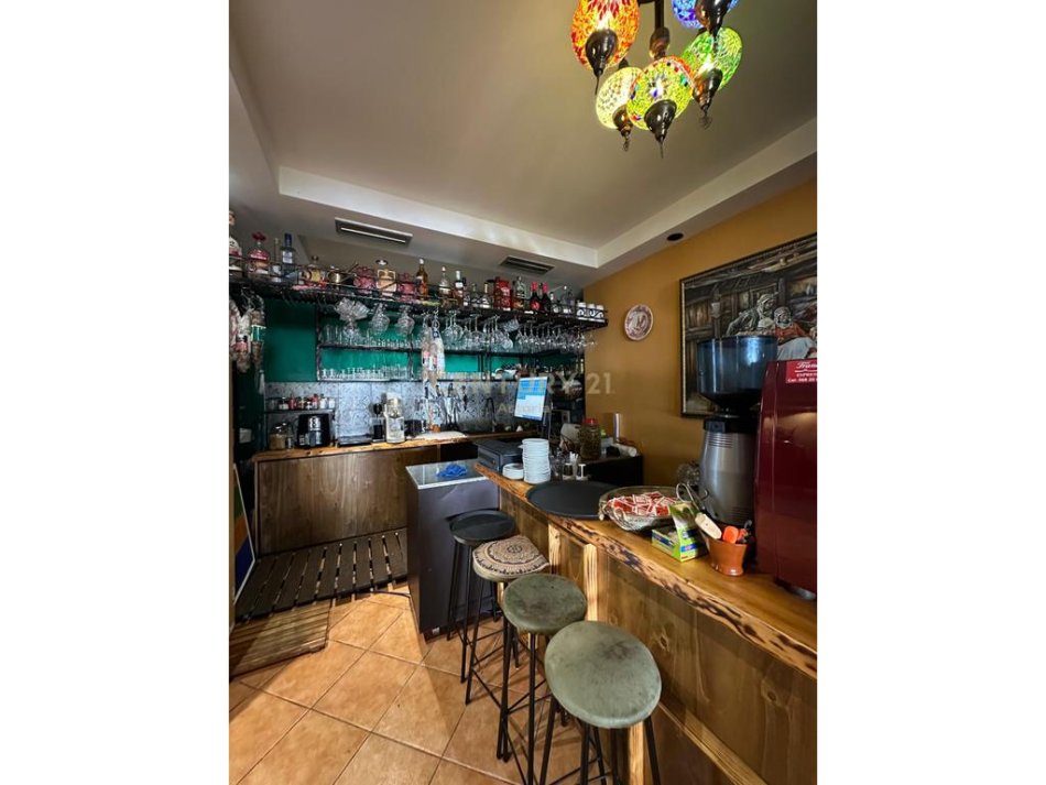 Tirane, jepet me qera ambjent biznesi Kati 0, 90 m² 1.500 € (Myslym Shyri)