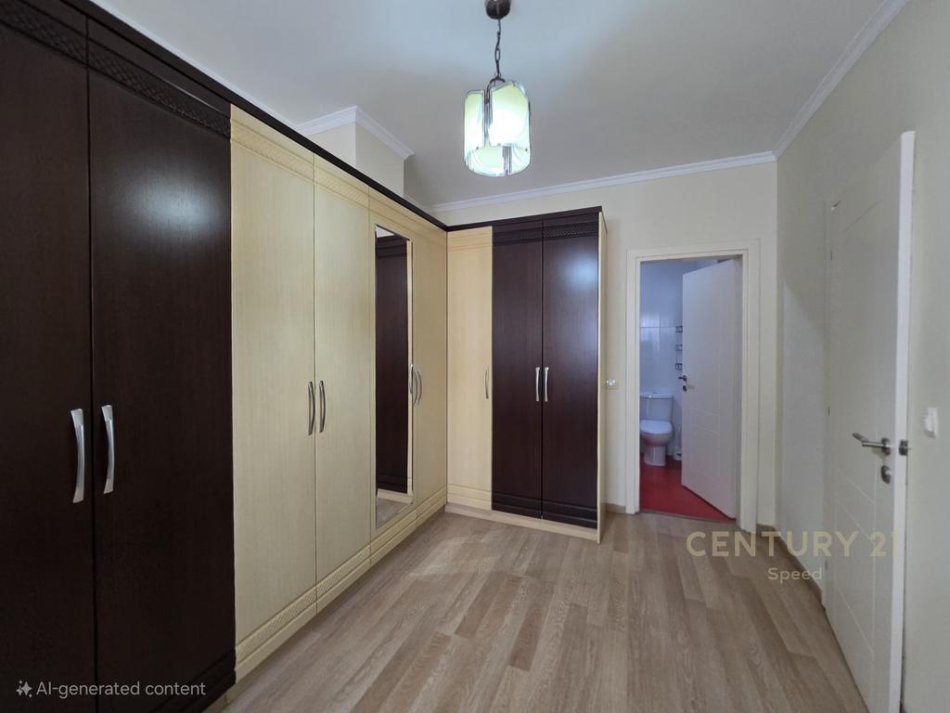 Tirane, jepet me qera apartament 2+1+post parkimi  Kati 4, 98 m² 580 € (Tregu i ri Elektrik)