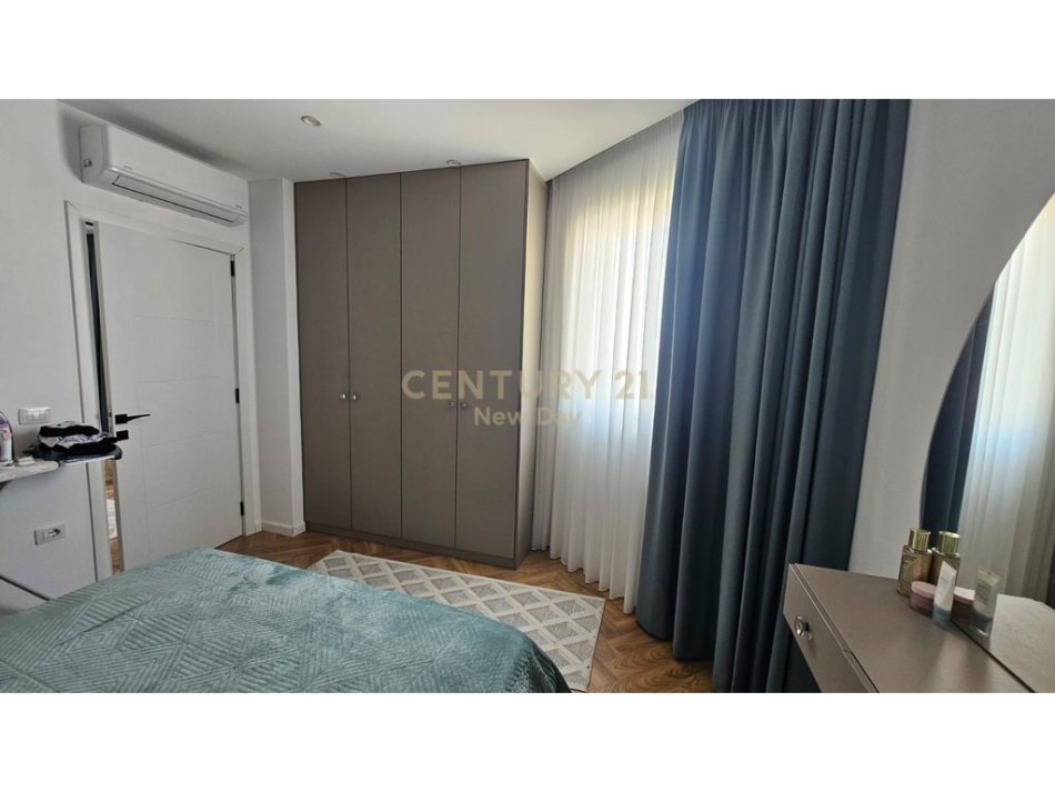 Golem, shitet apartament 1+1 Kati 6, 79 m² 150.000 € (Golem Grand Blue Fafa)