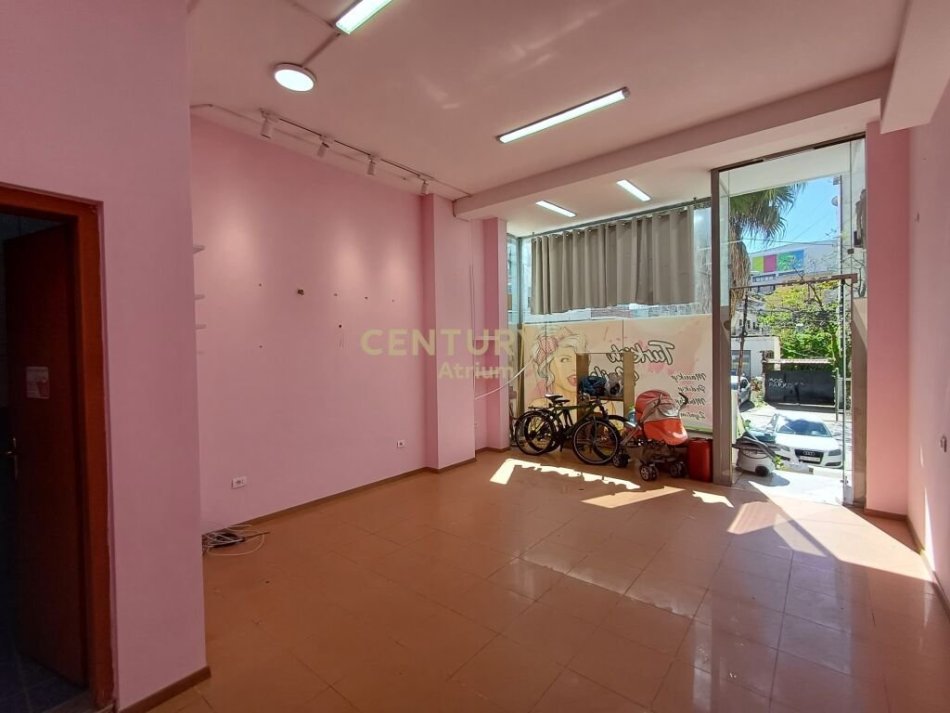 Shqiperi, shitet ambjent biznesi Kati 1, 42 m² 65.000 € 