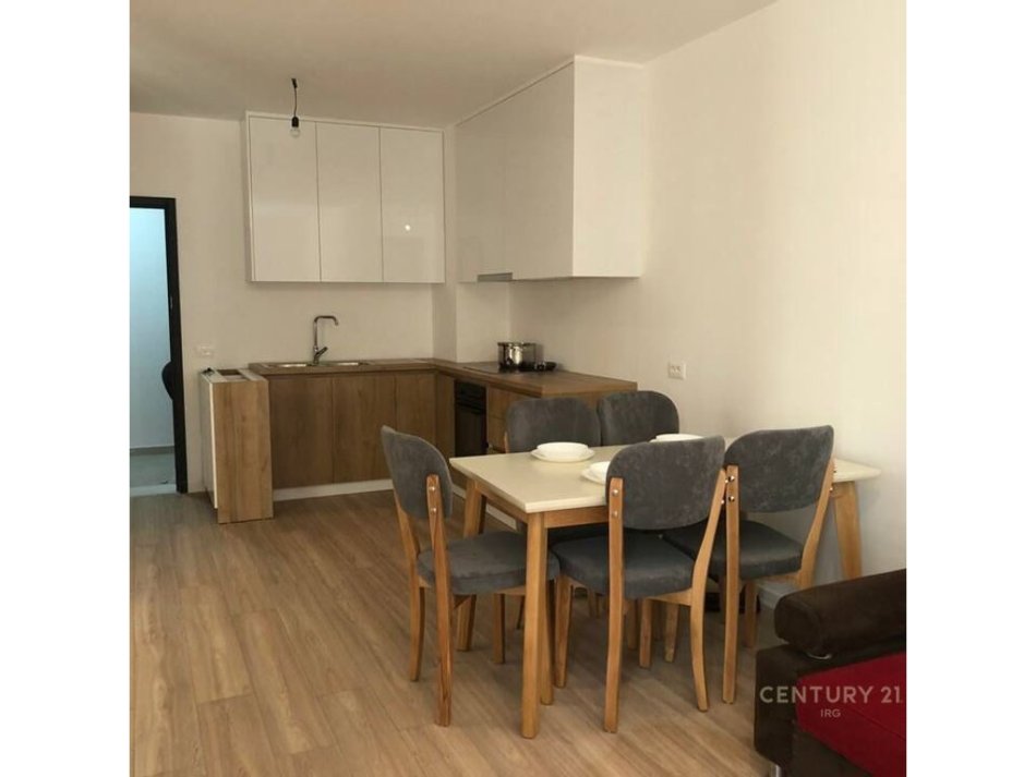 Tirane, jepet me qera apartament 1+1 Kati 8, 67 m² 500 € (Kompleksi Zirkon)
