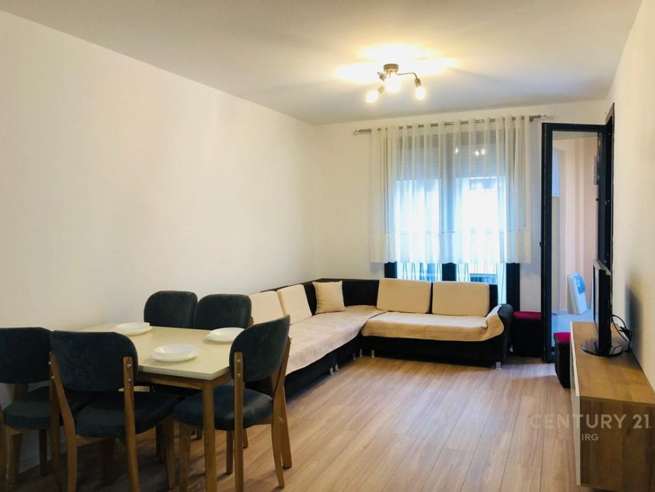 Tirane, jepet me qera apartament 1+1 Kati 8, 67 m² 500 € (Kompleksi Zirkon)