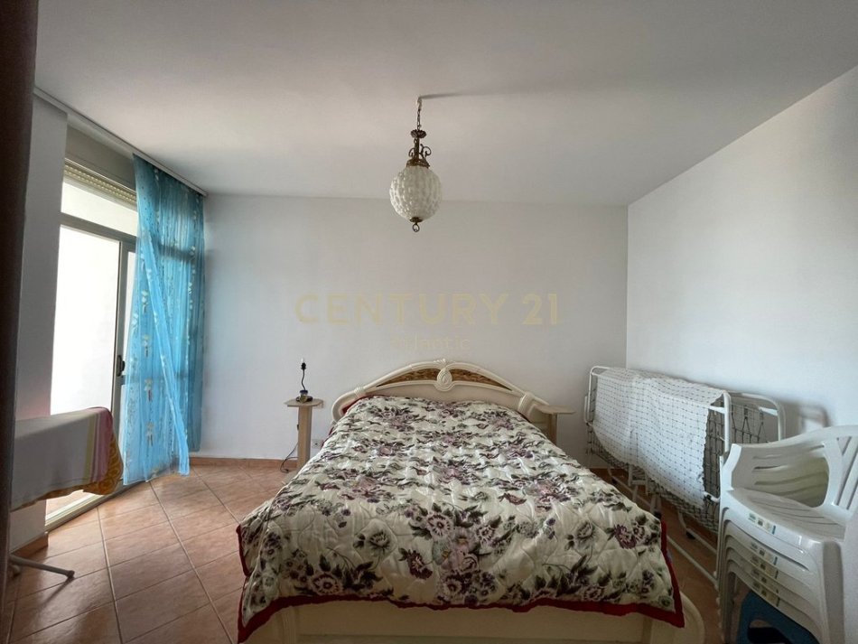 Durres, shitet apartament Kati 5, 150 m² 129.500 € (Ish Rajoni, Durrës!)