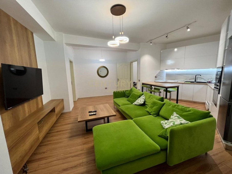 Tirane, shitet apartament 2+1 Kati 4, 118 m² 180.000 € 