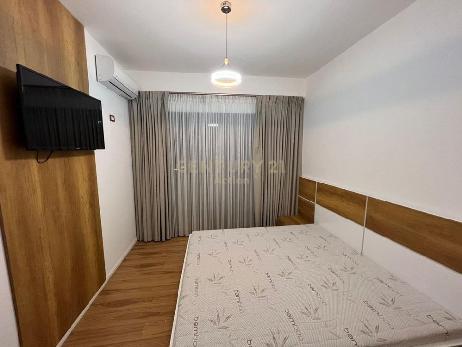 Tirane, shitet apartament 2+1 Kati 4, 118 m² 180.000 € 