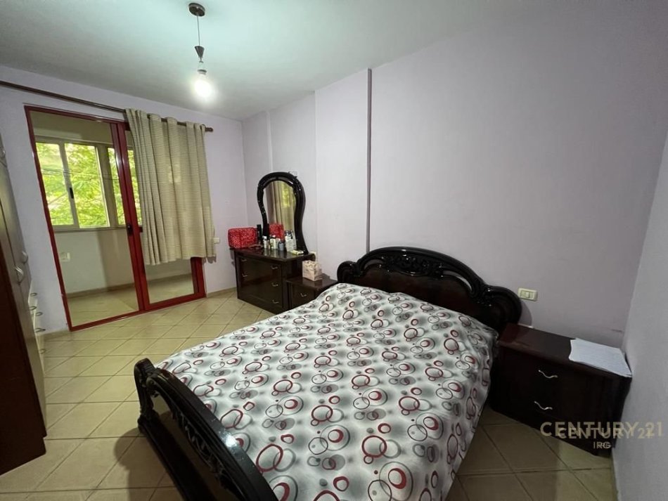 Tirane, jepet me qera apartament 1+1 Kati 2, 70 m² 430 € (Pallati me Shigjeta)