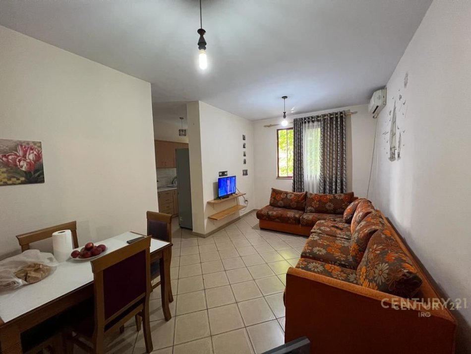 Tirane, jepet me qera apartament 1+1 Kati 2, 70 m² 430 € (Pallati me Shigjeta)