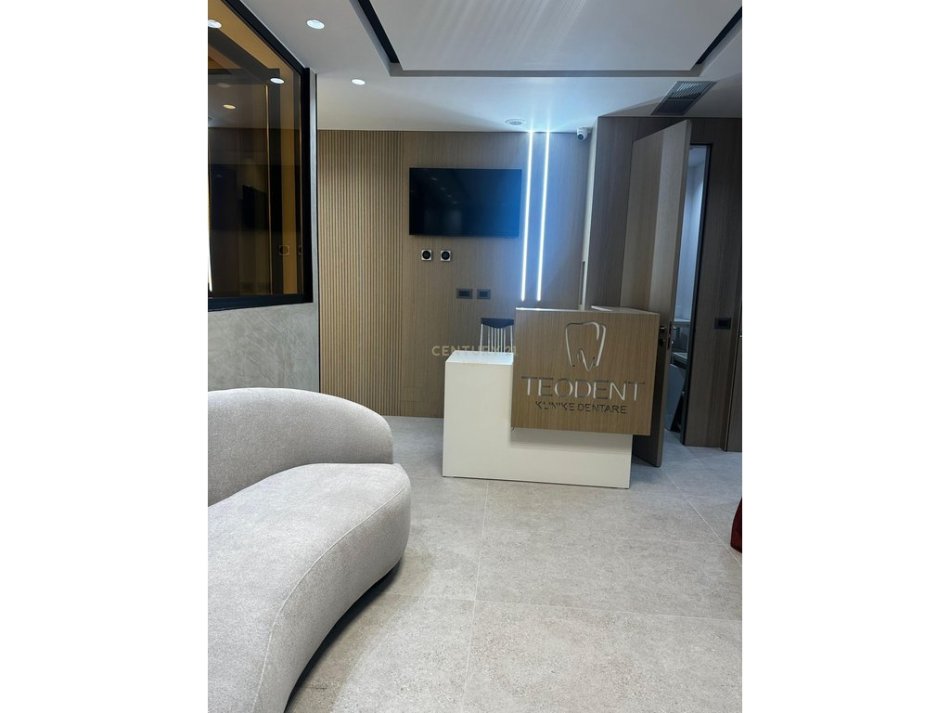 Tirane, shitet Kati 3, 105 m² 295.000 € (Rr.Kongresi i Manastirit)