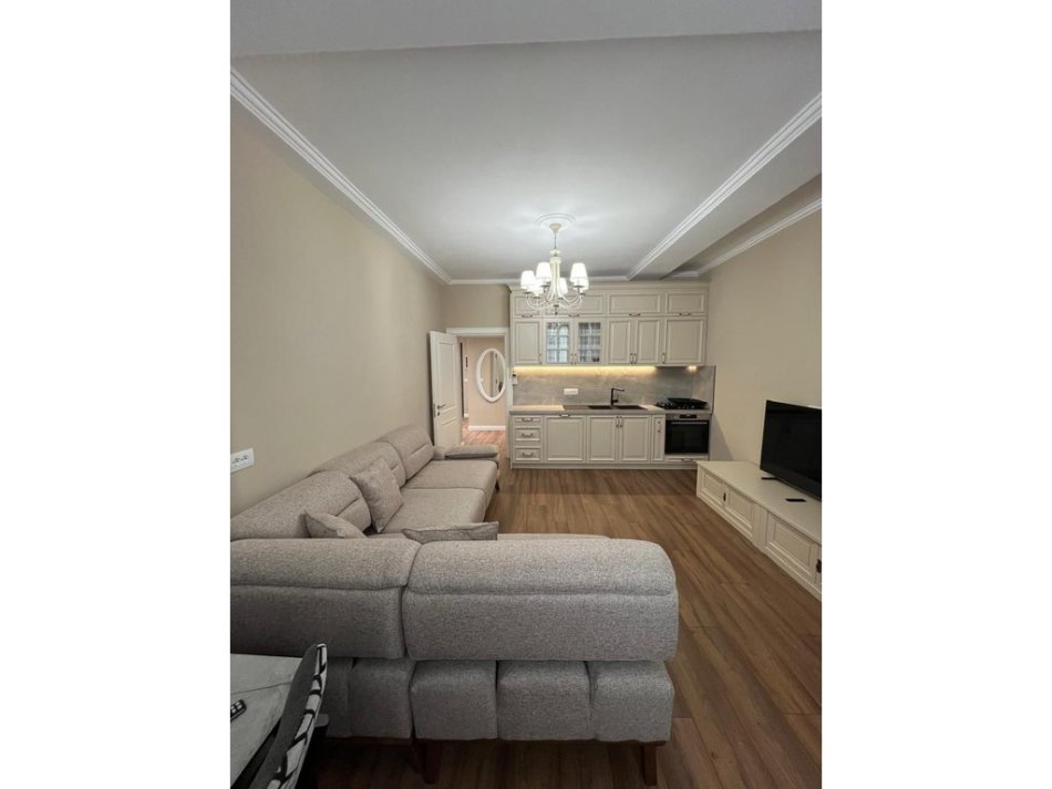 Tirane, jepet me qera apartament 1+1 Kati 5, 80 m² 600 € 