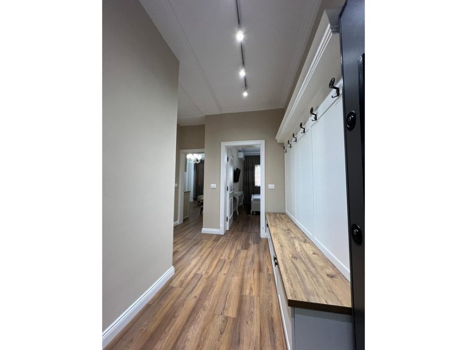 Tirane, jepet me qera apartament 1+1 Kati 5, 80 m² 600 € 