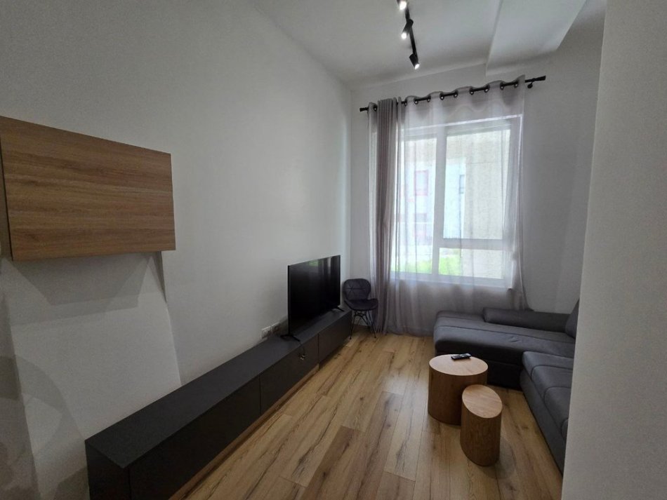 Tirane, jepet me qera apartament 1+1 , 71 m² 550 € 
