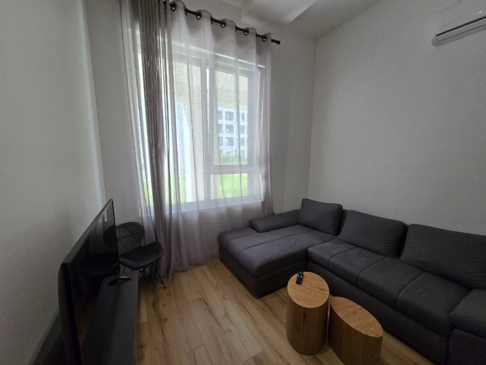 Tirane, jepet me qera apartament 1+1 Kati 0, 71 m² 550 € (Kompeksi Magnet , 21 Dhjetori)