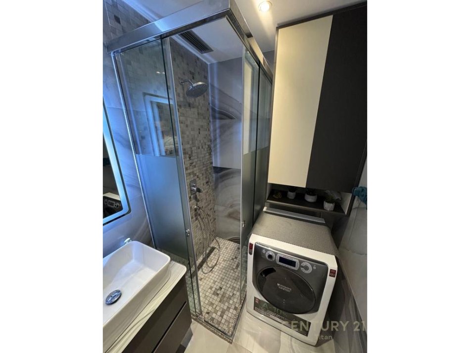Tirane, shitet apartament 2+1 Kati 3, 92 m² 185.000 € (Rr.Ali Demi)