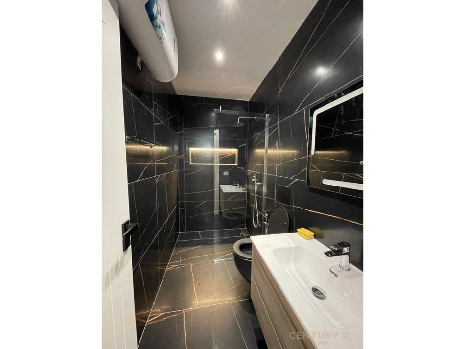 Tirane, jepet me qera apartament 1+1 Kati 2, 50 m² 550 € (Kopshti Zoologjik)