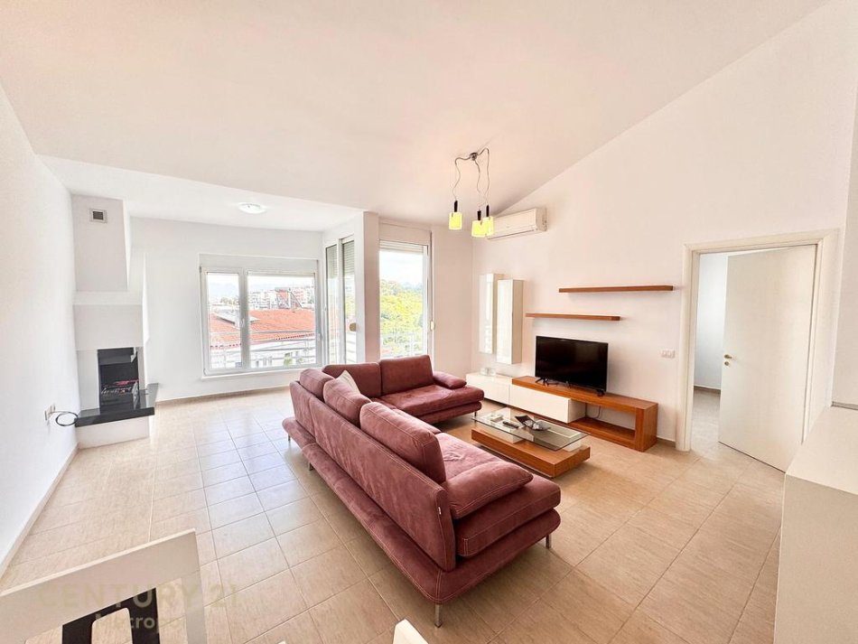 Tirane, jepet me qera apartament 2+1 Kati 2, 99 m² 500 € (Rr.Kodra e Diellit)