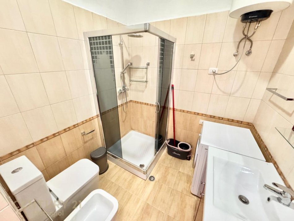 Tirane, jepet me qera apartament 2+1 Kati 2, 99 m² 500 € (Rr.Kodra e Diellit)