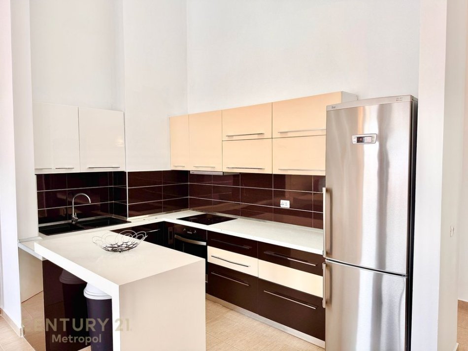 Tirane, jepet me qera apartament 2+1 Kati 2, 99 m² 500 € (Rr.Kodra e Diellit)