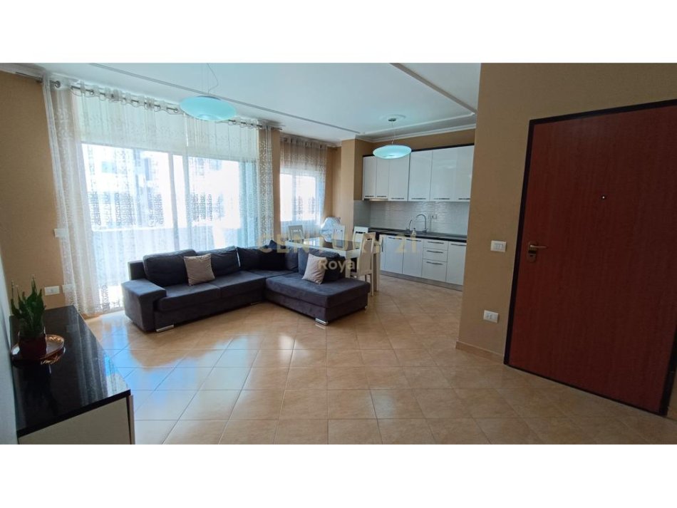 Tirane, shitet apartament 2+1 Kati 4, 96 m² 149.000 € (Rr. Astrit Losha)