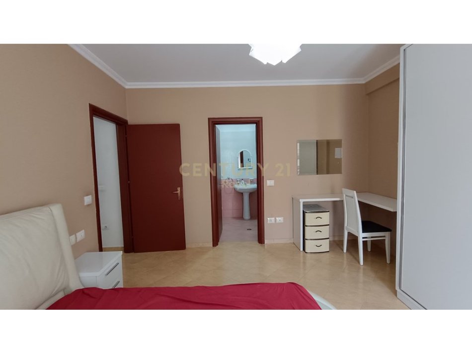 Tirane, shitet apartament 2+1 Kati 4, 96 m² 149.000 € (Rr. Astrit Losha)