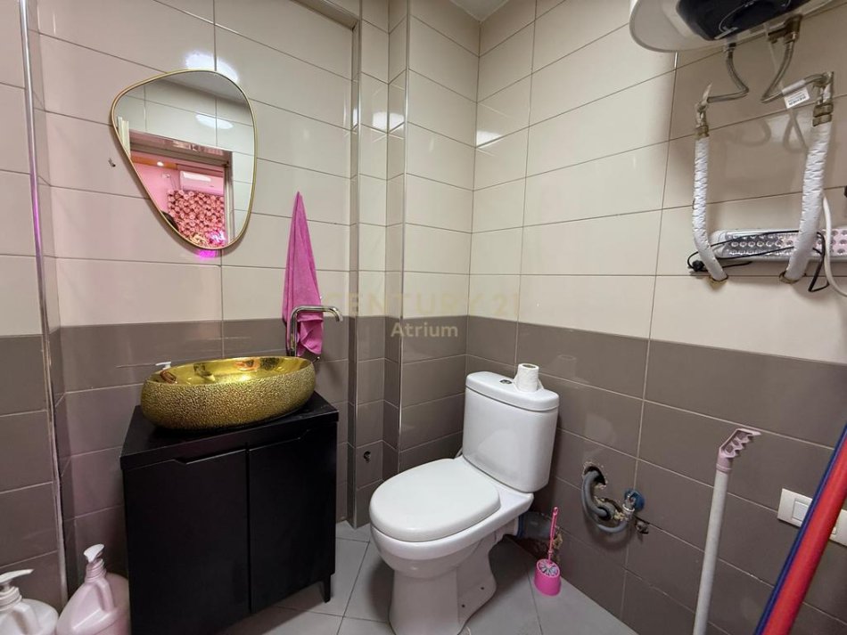 Tirane, shitet ambjent biznesi Kati 0, 70 m² (Rr.Sulejman Delvina)
