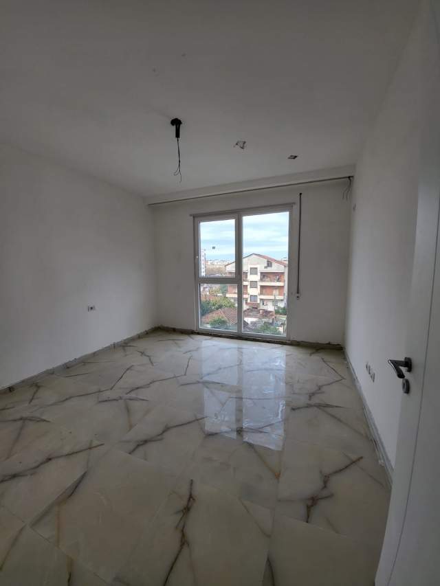 Tirane, shitet apartament 2+1+A+BLK Kati 3, 95 m² 114.000 Euro (Rruga Ali  Demi)