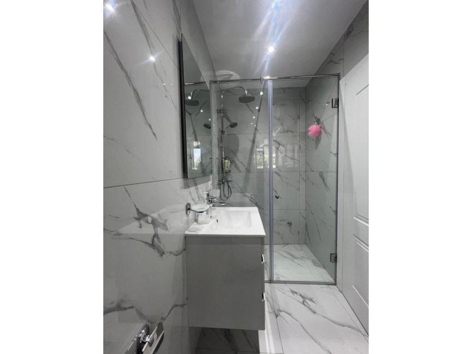 Tirane, jepet me qera apartament 1+1 Kati 9, 59 m² 1.000 € (Rr.e Kosovareve)