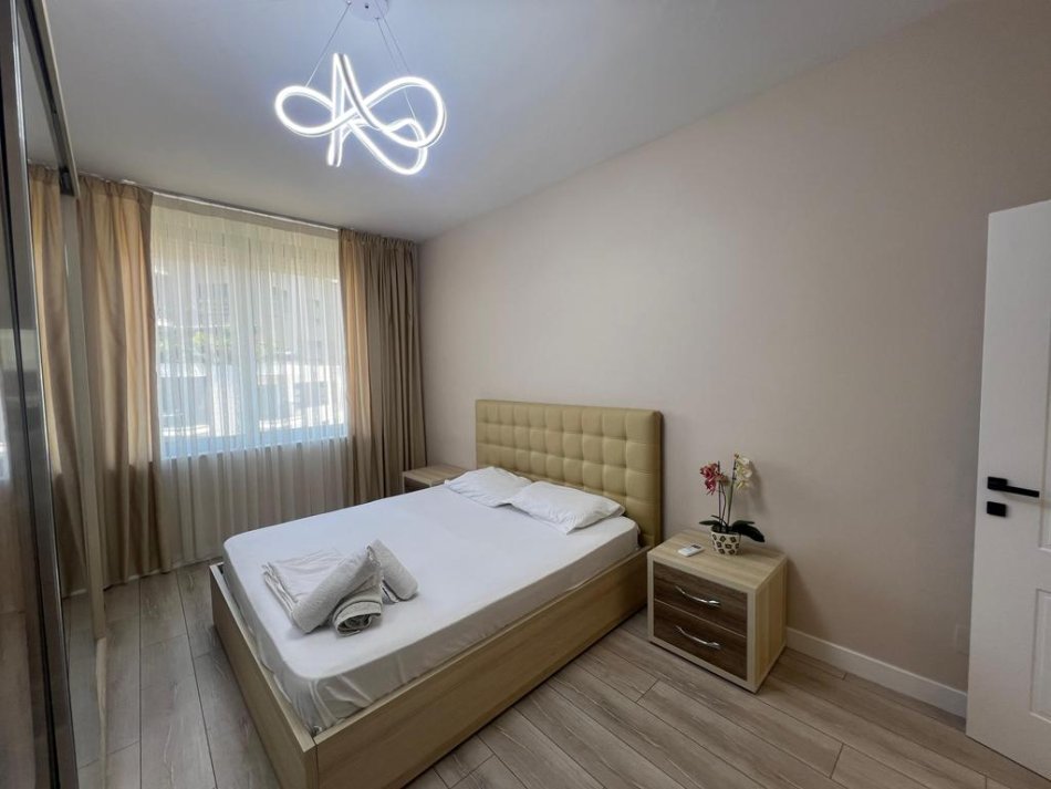 Tirane, jepet me qera apartament 1+1 Kati 9, 59 m² 1.000 € (Rr.e Kosovareve)