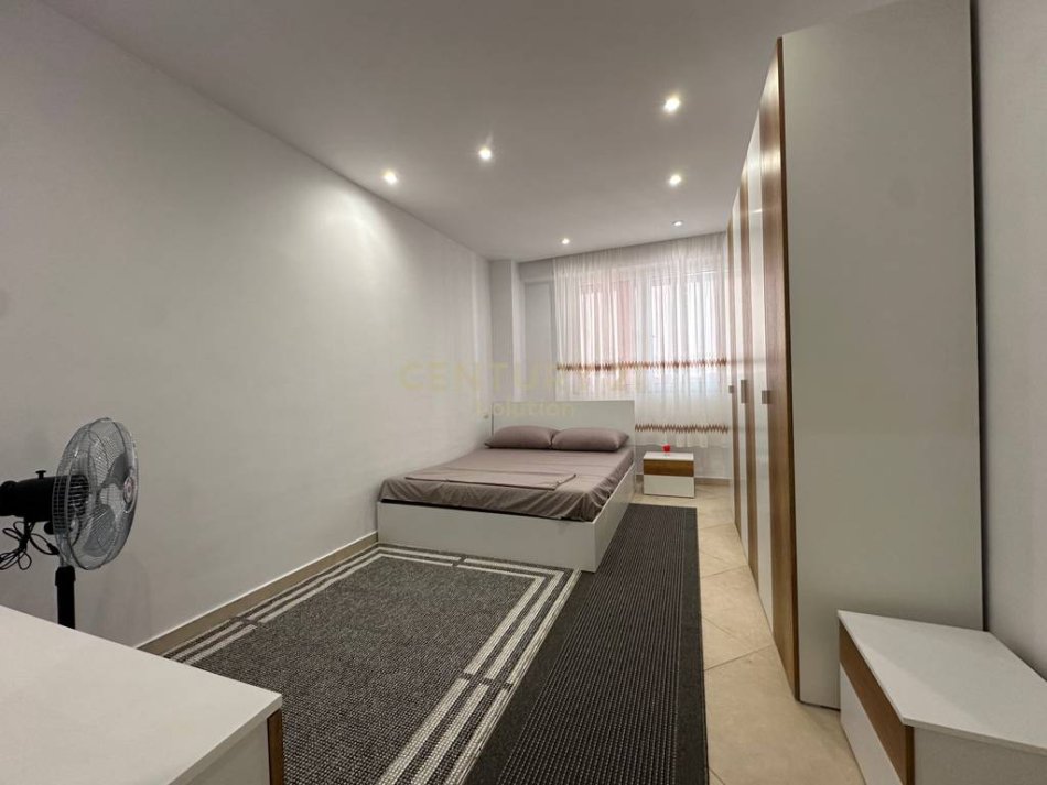 Tirane, jepet me qera apartament 2+1 Kati 6, 106 m² 550 € (Rruga Mikel Maruli)