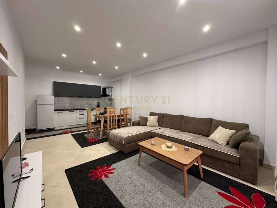 Tirane, jepet me qera apartament 2+1 Kati 6, 106 m² 550 € (Rruga Mikel Maruli)