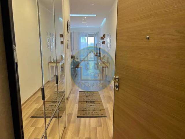 Tirane, shitet apartament 3+1 Kati 3, 150 m² 350.000 Euro (Liqeni,perballe farit)