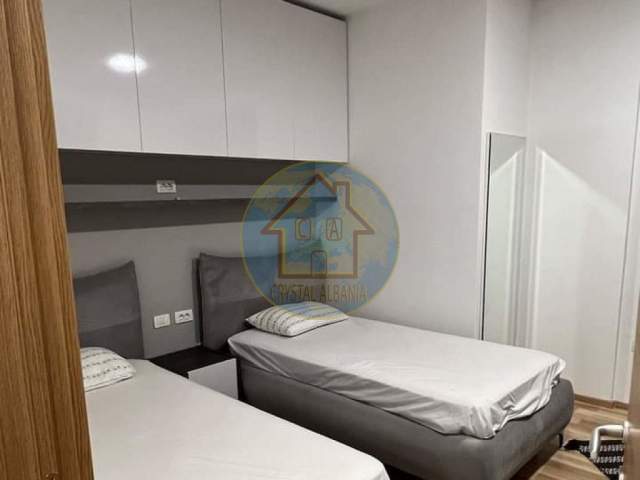 Tirane, shitet apartament 3+1 Kati 3, 150 m² 350.000 Euro (Liqeni,perballe farit)