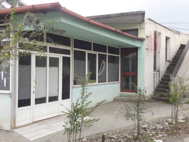 Elbasan, shitet shtepi 374 m² 180.000 Euro