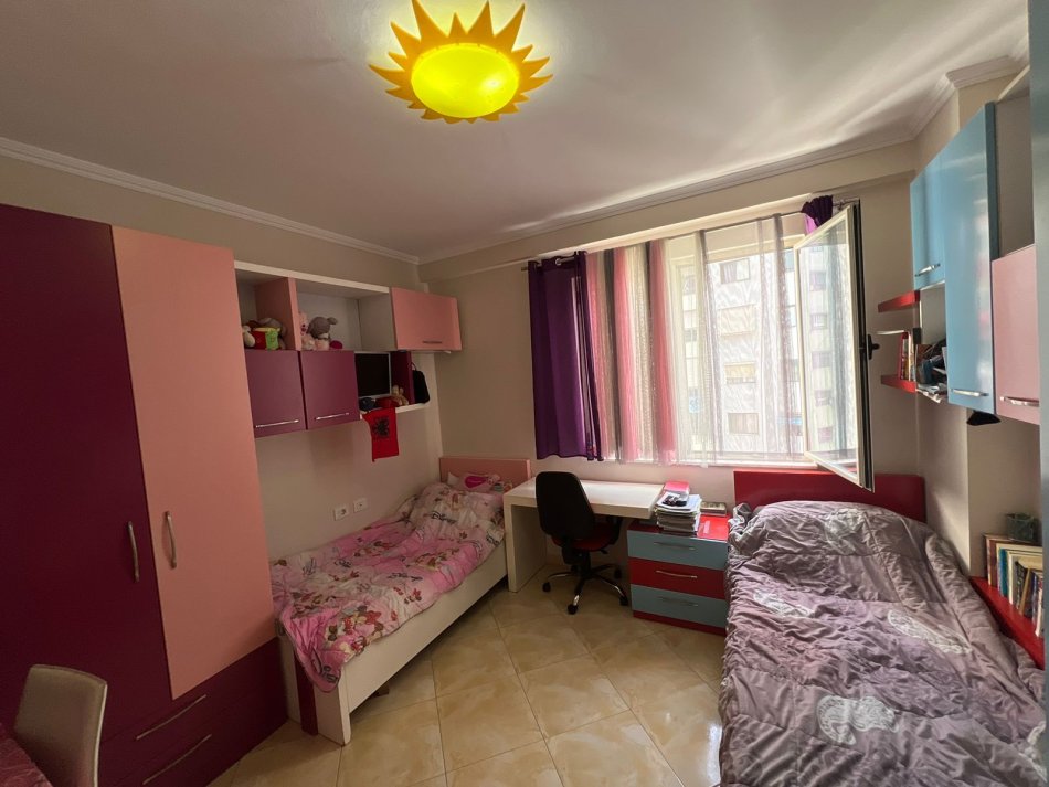 Tirane, shitet apartament 2+1 Kati 5, 100 m² 137.000 € (PRANE NELA 6)