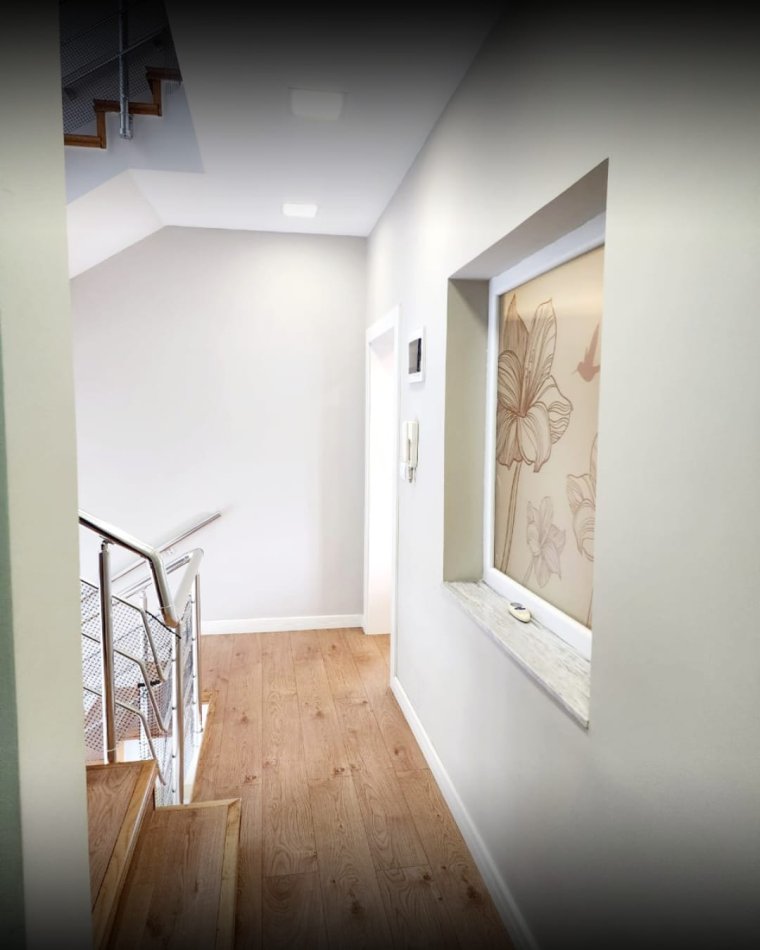 Tirane, jepet me qera Vile 3+1 Kati 3, 300 m² 1.500 € (SELITE)