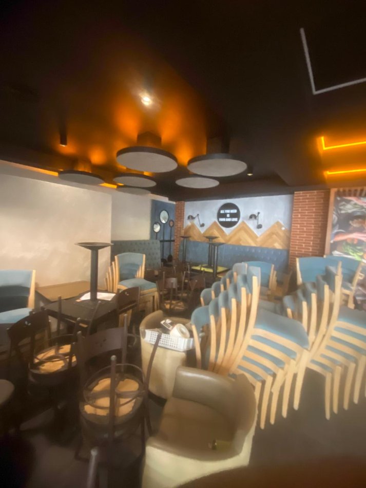 Tirane, jepet me qera ambjent biznesi Kati 0, 100 m² 1.500 € (laprake)