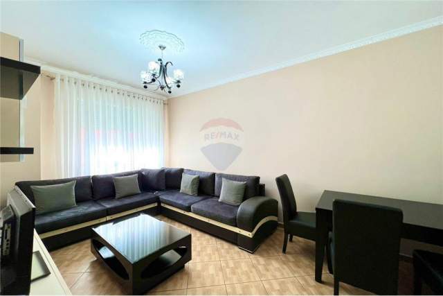 Tirane, jepet me qera apartament 2+1 Kati 2, 85 m² 430 Euro (Rruga Muhamet Deliu)