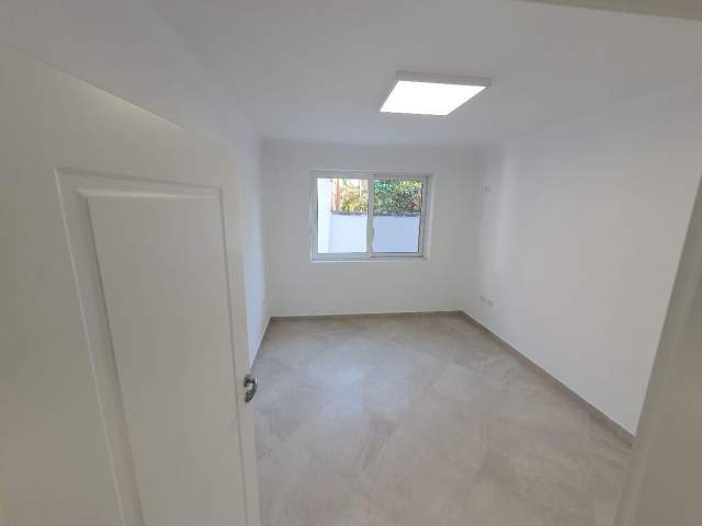 Tirane, jap me qera apartament 2+1+BLK Kati 1, 120 m² 600 Euro (rruga Ibrahim Rugova)