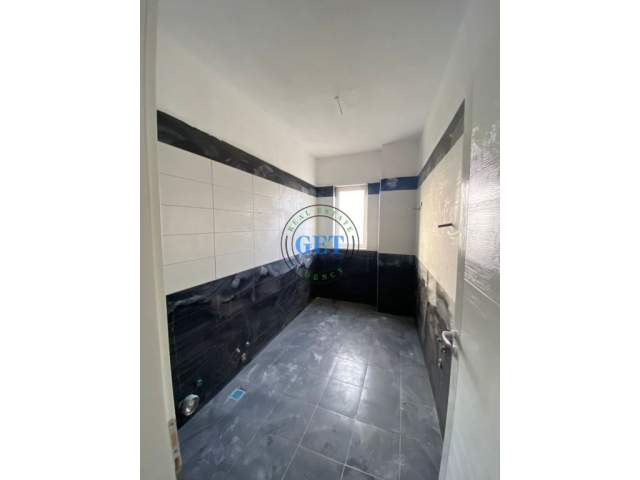 Durres, shitet apartament 2+1 Kati 9, 1.097 m² 70.000 Euro (Spitalle)