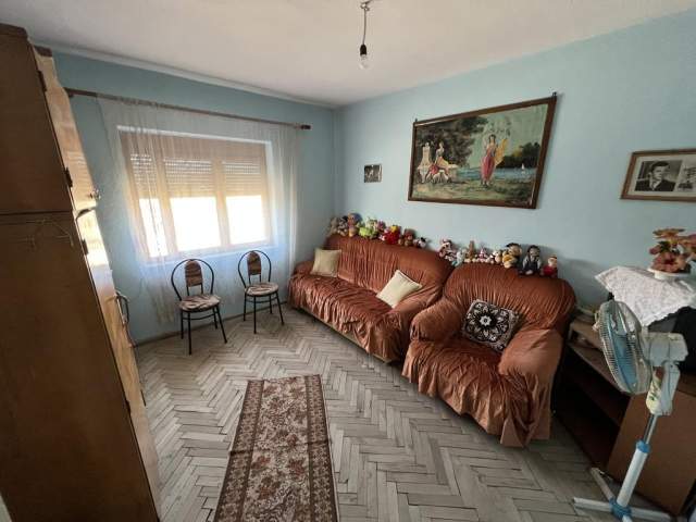 Korce, shitet apartament 1+1 Kati 3, 60 m² 20.000 Euro (Korce)