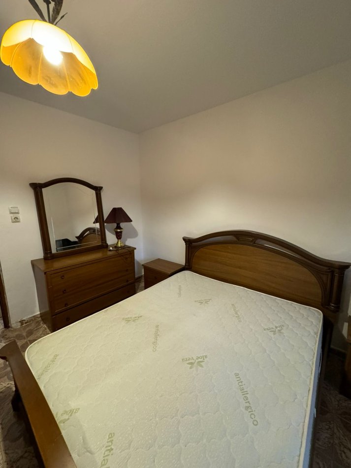 Tirane, jepet me qera apartament 1+1 Kati 2, 60 m² 350 € (rruga Irfan Tomin)