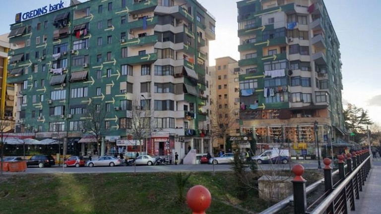 Tirane, shitet ambjent biznesi Kati 0, 40 m² 49.000 € (Pallati me Shigjeta)