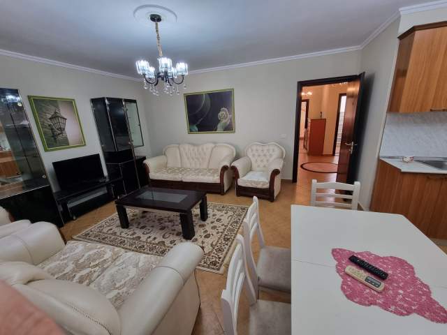 Tirane, jepet me qera apartament 2+1 Kati 2, 96 m² 450 Euro (Blloku i vilave Selite)
