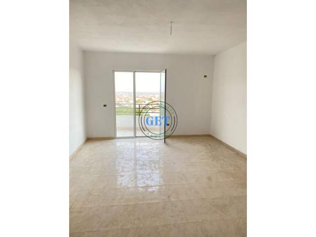 Durres, shitet apartament 2+1 Kati 9, 1.097 m² 70.000 Euro (Spitalle)